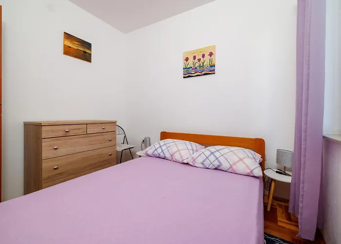 Mala Apartman Povile