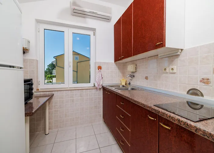 Apartman Mala Povile